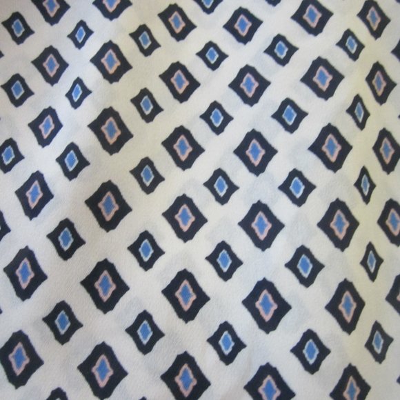 CAbi Tank M Cleo Diamond Print 3272 - Picture 6 of 7